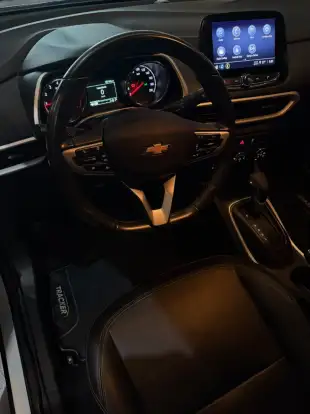 CHEVROLET-TRACKER-2024
