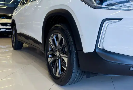 CHEVROLET-TRACKER-2023