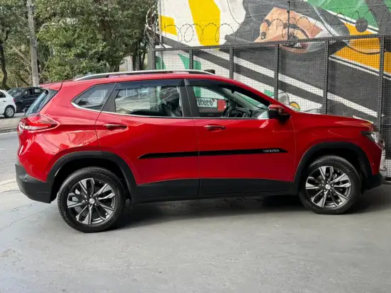 CHEVROLET-TRACKER-2023