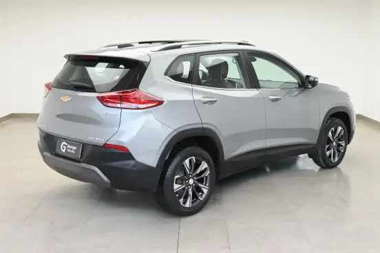 CHEVROLET-TRACKER-2023