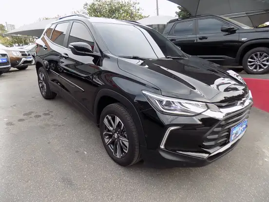 CHEVROLET-TRACKER-2020