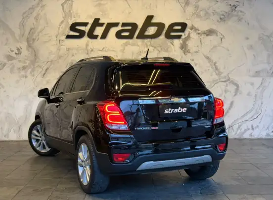 CHEVROLET-TRACKER-2017