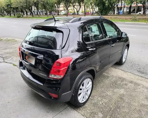 CHEVROLET-TRACKER-2018