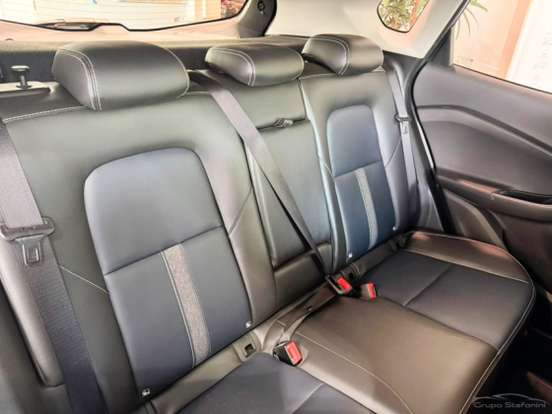 CHEVROLET-TRACKER-2021