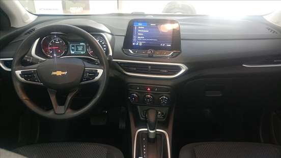 CHEVROLET-TRACKER-2023