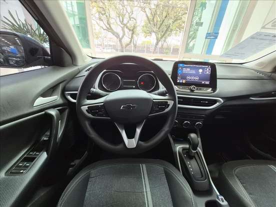 CHEVROLET-TRACKER-2023