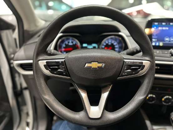 CHEVROLET-TRACKER-2022