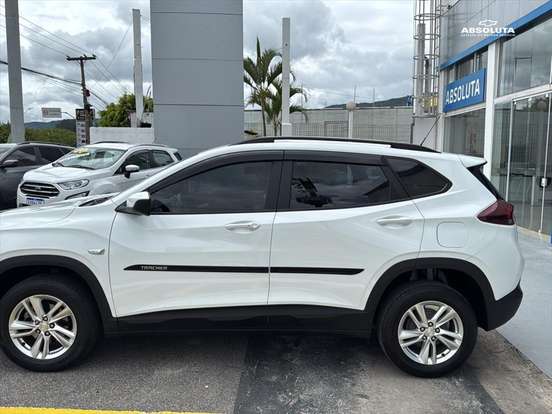 CHEVROLET-TRACKER-2022