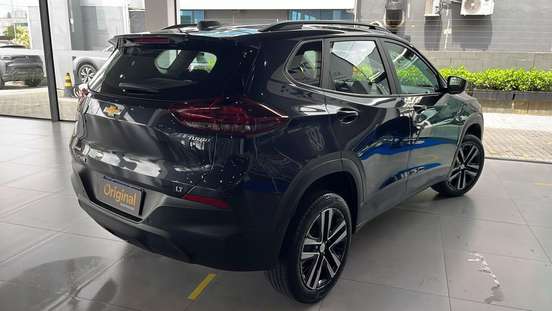 CHEVROLET-TRACKER-2024