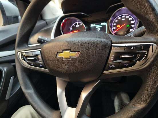 CHEVROLET-TRACKER-2023
