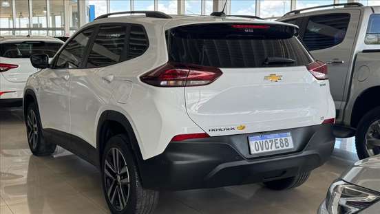 CHEVROLET-TRACKER-2025