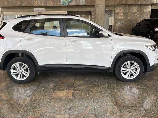 CHEVROLET-TRACKER-2022