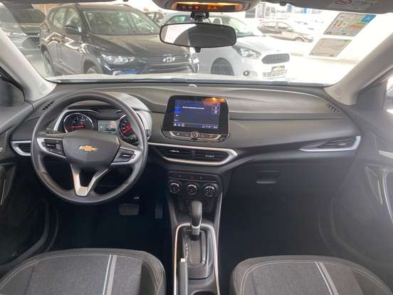 CHEVROLET-TRACKER-2023