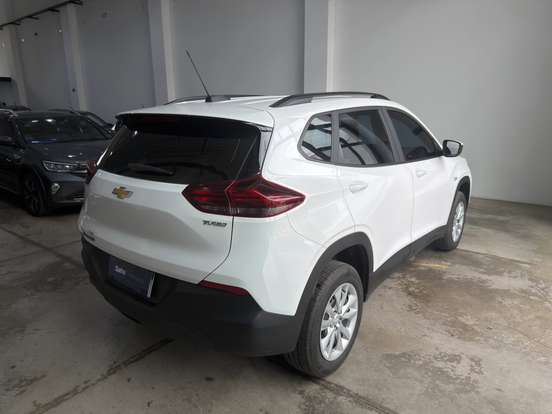 CHEVROLET-TRACKER-2024