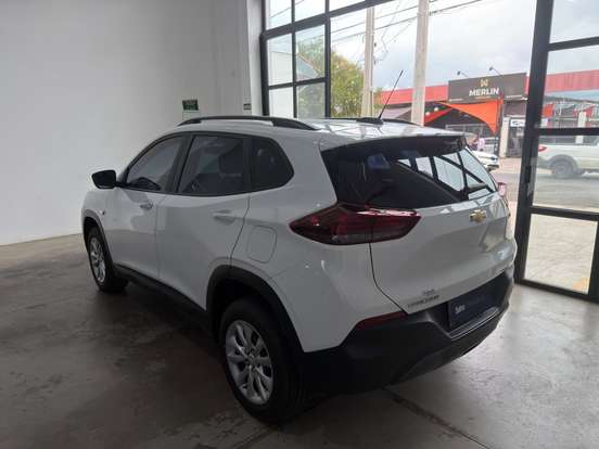 CHEVROLET-TRACKER-2024