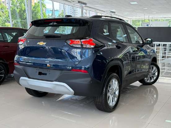 CHEVROLET-TRACKER-2025