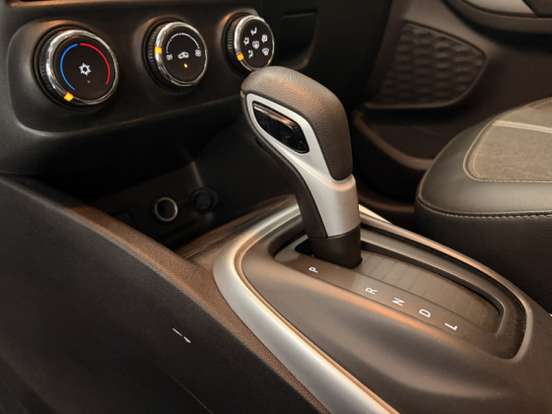 CHEVROLET-TRACKER-2021