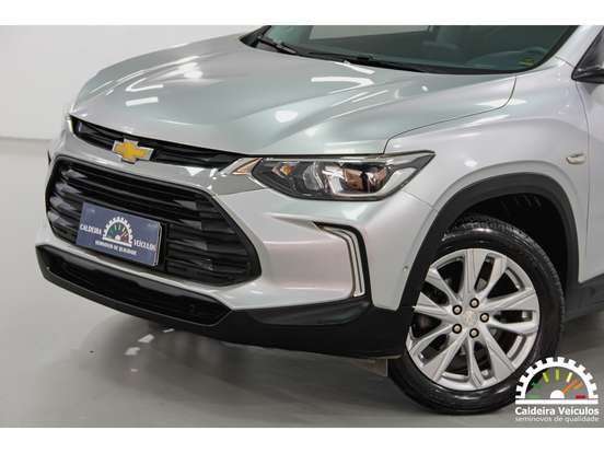 CHEVROLET-TRACKER-2022