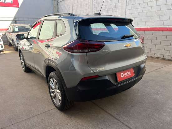CHEVROLET-TRACKER-2025