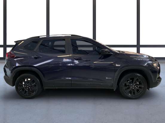 CHEVROLET-TRACKER-2023