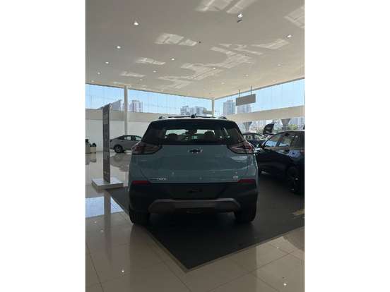 CHEVROLET-TRACKER-2025