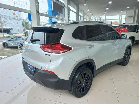 CHEVROLET-TRACKER-2020