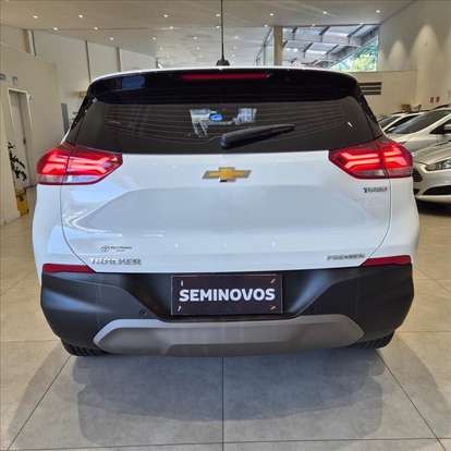 CHEVROLET-TRACKER-2024