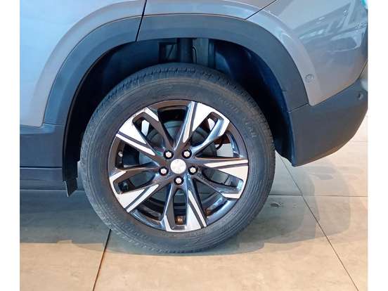 CHEVROLET-TRACKER-2023