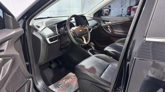CHEVROLET-TRACKER-2023