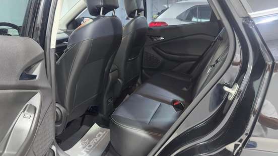 CHEVROLET-TRACKER-2023
