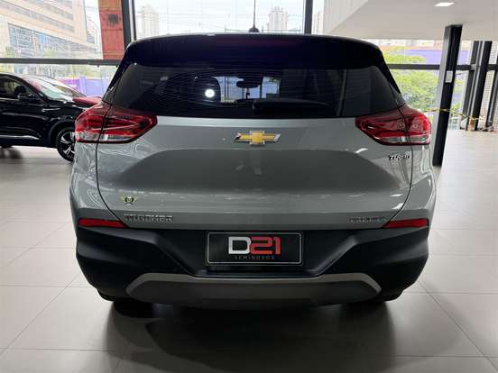 CHEVROLET-TRACKER-2024