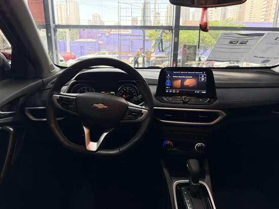 CHEVROLET-TRACKER-2024