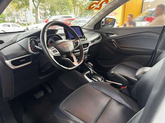 CHEVROLET-TRACKER-2024