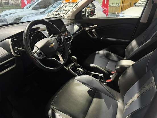 CHEVROLET-TRACKER-2024