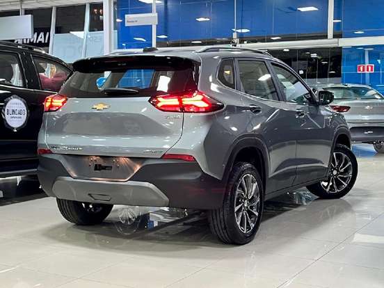 CHEVROLET-TRACKER-2025