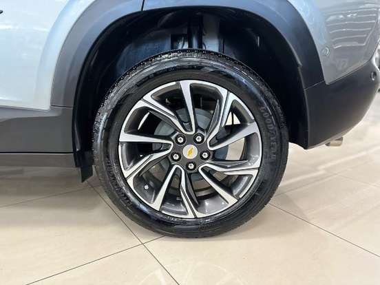 CHEVROLET-TRACKER-2025