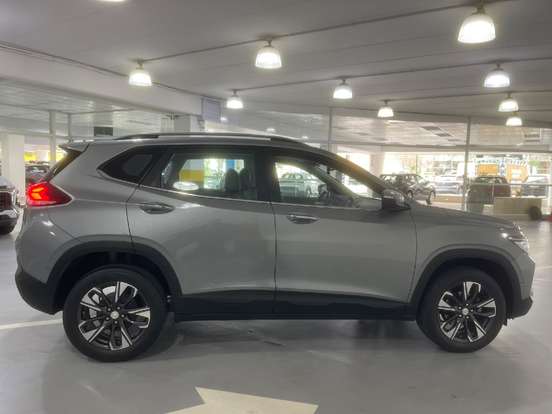 CHEVROLET-TRACKER-2025