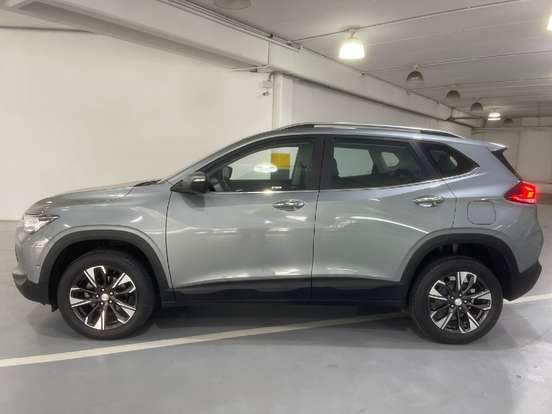 CHEVROLET-TRACKER-2025