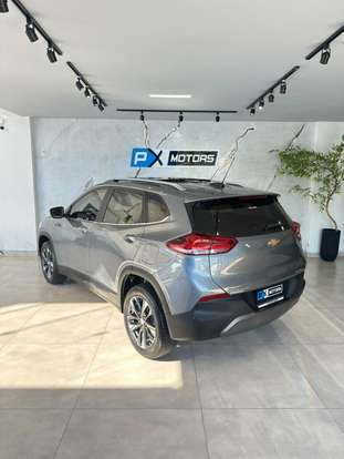 CHEVROLET-TRACKER-2023