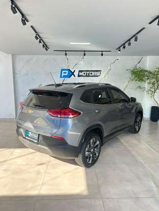 CHEVROLET-TRACKER-2023
