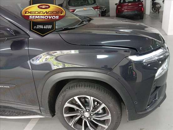 CHEVROLET-TRACKER-2025
