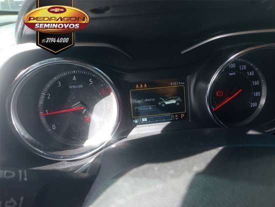 CHEVROLET-TRACKER-2024