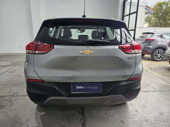 CHEVROLET-TRACKER-2023