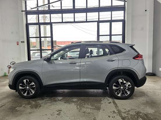 CHEVROLET-TRACKER-2023