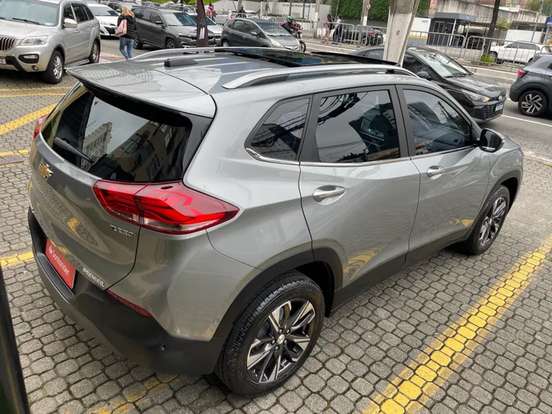 CHEVROLET-TRACKER-2023
