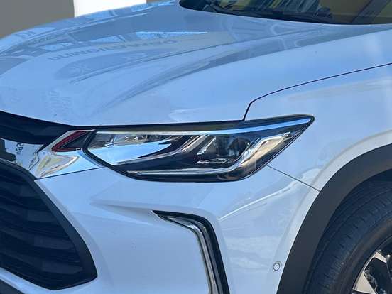 CHEVROLET-TRACKER-2024