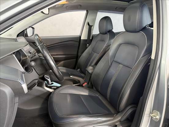 CHEVROLET-TRACKER-2023