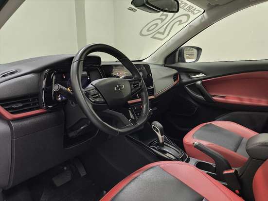 CHEVROLET-TRACKER-2025