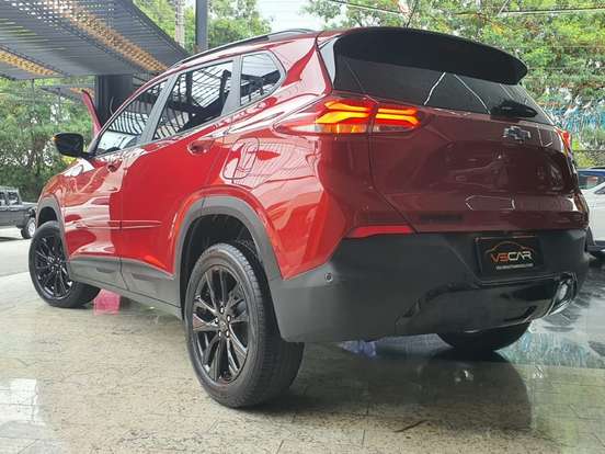 CHEVROLET-TRACKER-2023
