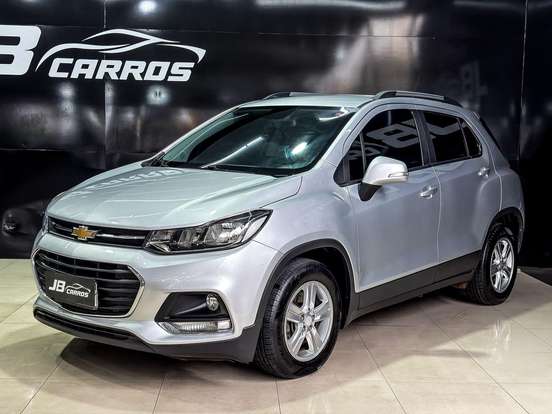 CHEVROLET-TRACKER-2017